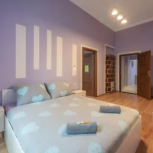 https://queen-apartments-krakow-31-054.krakowhotelspoland.com